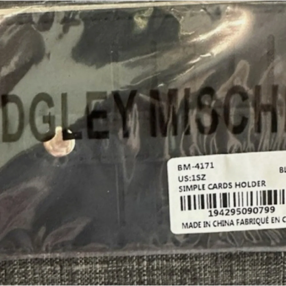 Badgley Mischka Card Holder NWT - Picture 2 of 5